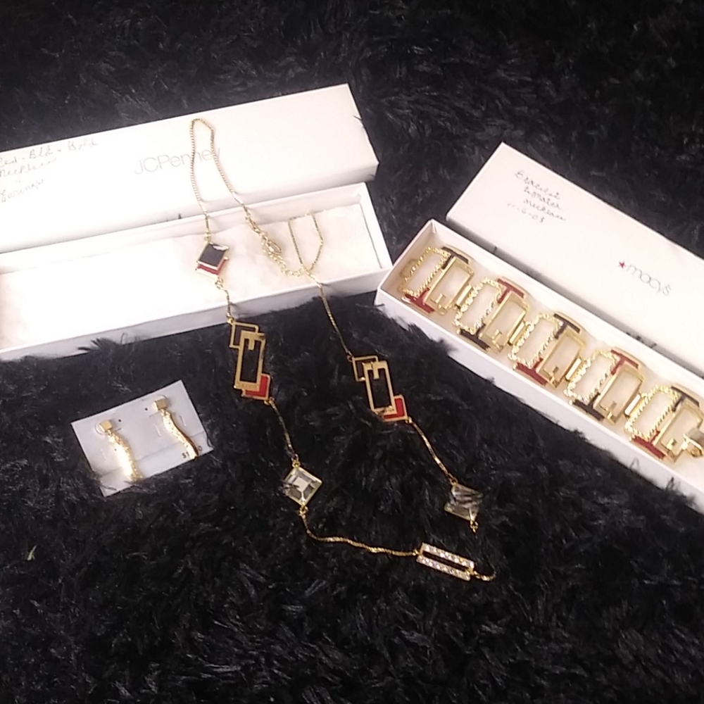 Neckless earrings bracelet set